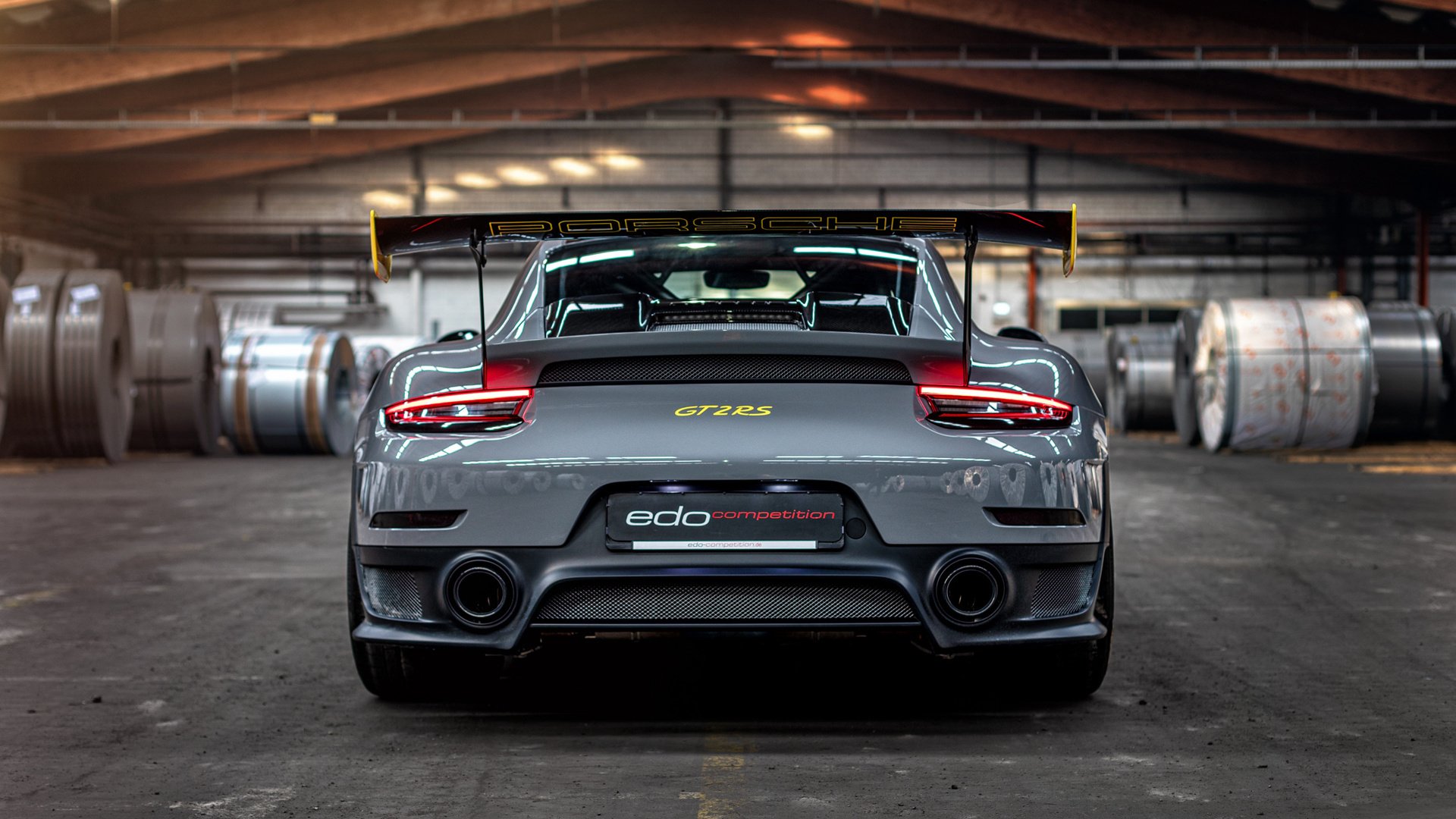 AYX爱游戏中国-博卡中场组织缺乏核心，传控被切断，博卡主场球衣