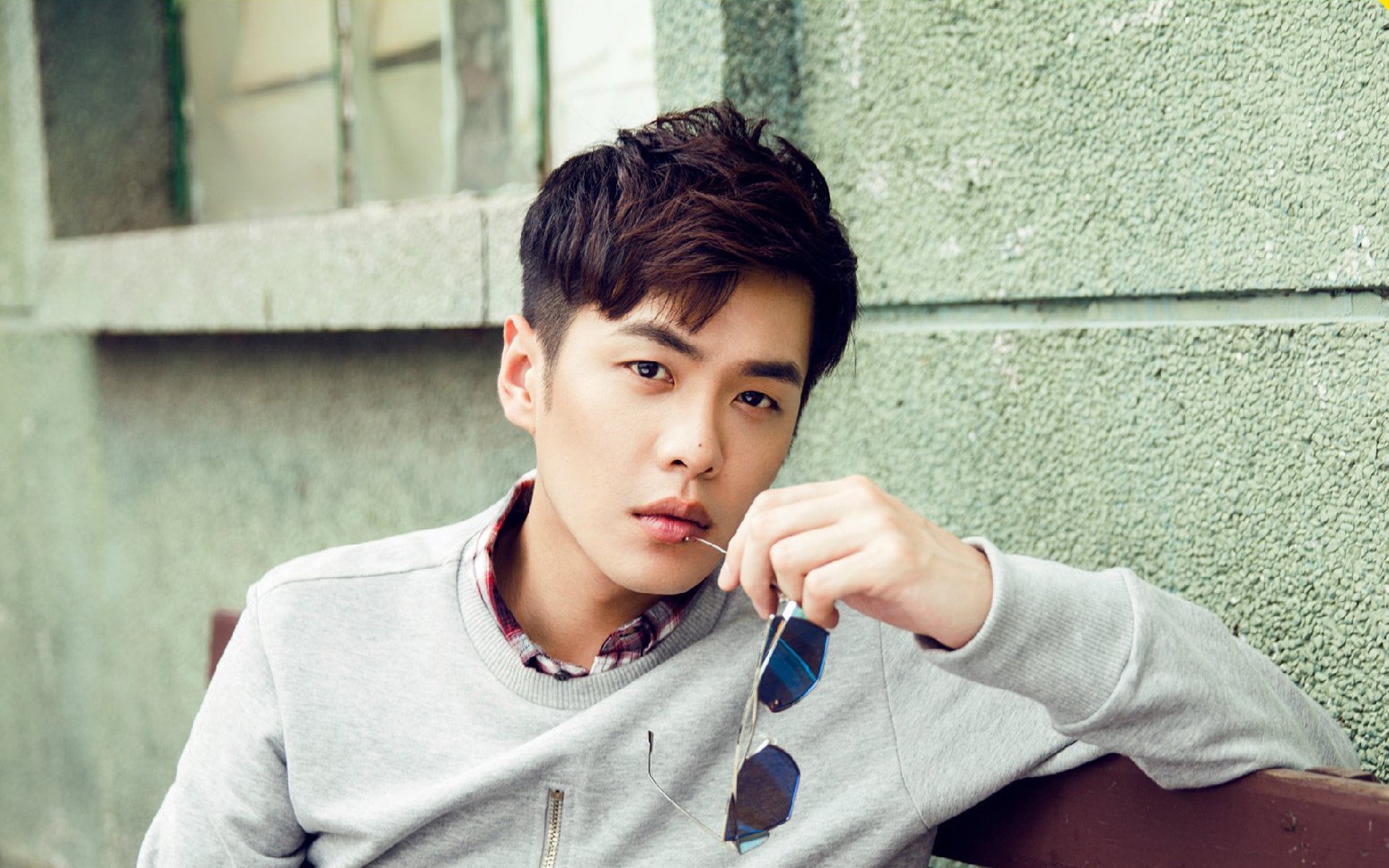 爱游戏-周鹏告别国家队留下宝贵经验与精神,周鹏当过国家队队长吗